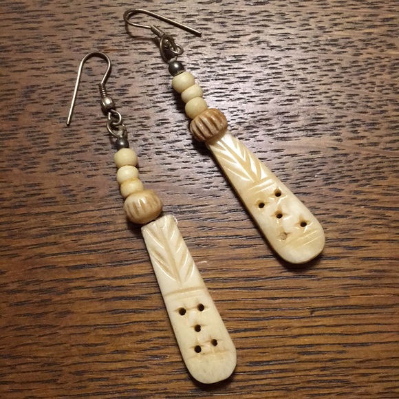 Jewelry - Vintage Carved Bone Earrings